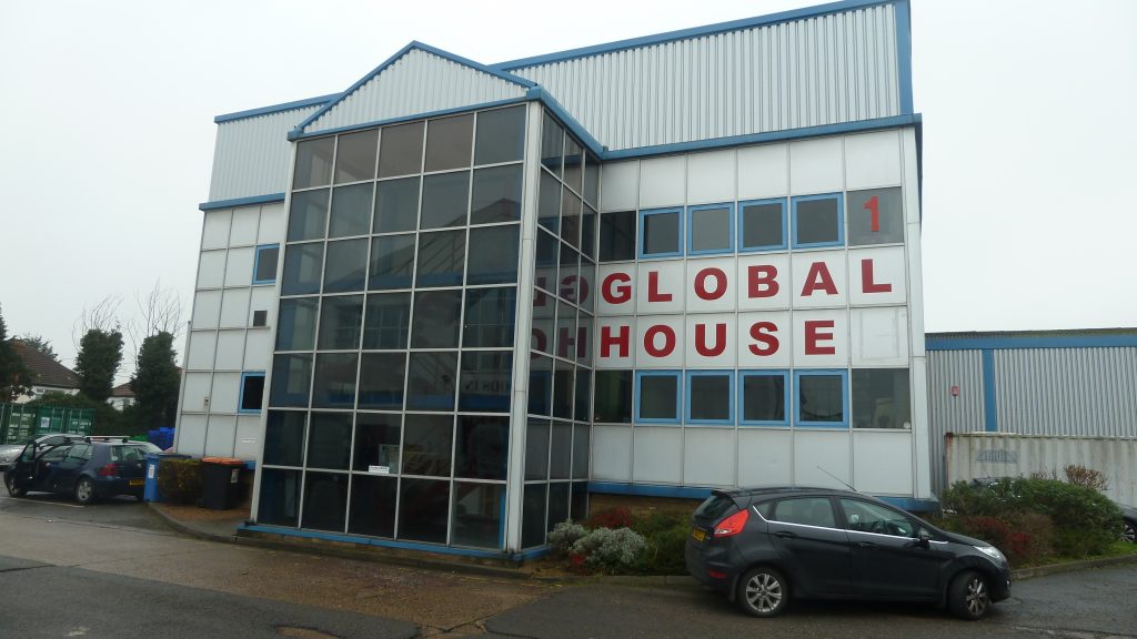 Tolworth.  Raised Ground Floor Offices – To Let