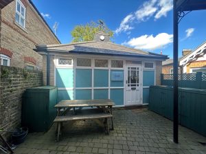 Kingston. Detached Courtyard Medical/Office Building- To Let
